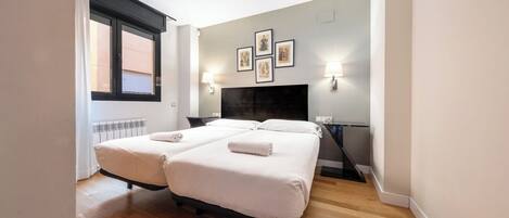 1 chambre, fer et planche à repasser, Wi-Fi, draps fournis