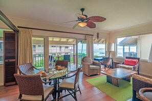 Dining - Oceanfront Retreat with Incredible Views Just 90 Seconds from the Beach (Hanalei)