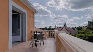 Kamar Double Standar, kamar mandi pribadi | Balkon