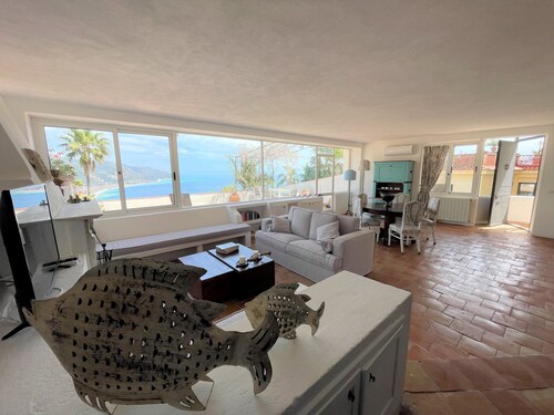 La Casa nella roccia