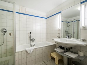 Shower, towels