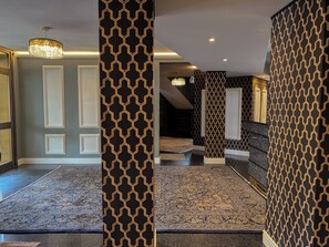 Téléviseur à écran plat