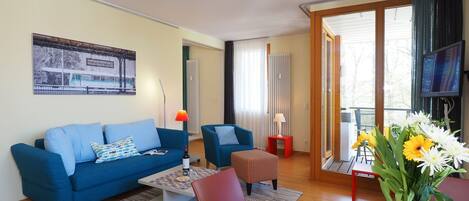 Televisión, reproductor de DVD y estéreo