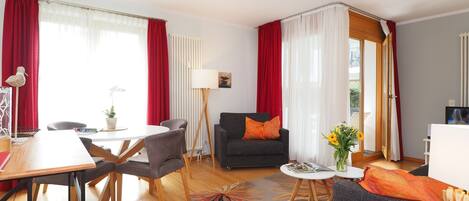 Tv, dvd-afspiller, stereoanlæg