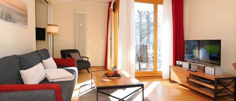 Tv, dvd-afspiller, stereoanlæg