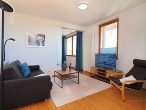 Fernseher, Stereoanlage