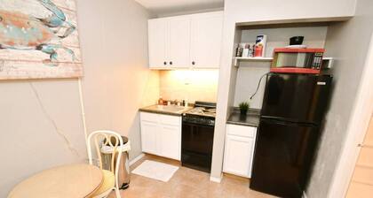 Small Studio apartment close to ND! (1309. 20)
