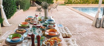 Charming finca with pool, historic mill, garden and near to the beach