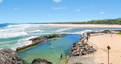 Rockpool 3 is a newly built, two-bedroom apartment located on the beautiful First Avenue in Sawtell