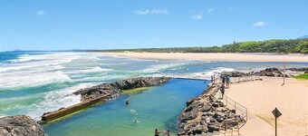 Rockpool 3 is a newly built, two-bedroom apartment located on the beautiful First Avenue in Sawtell