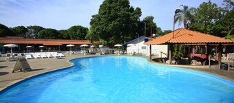 阿魯阿納 Sesi 飯店