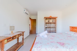 Apartment | 3 bedrooms, blackout drapes, free WiFi - IM03 Apto 3 Quartos 500m da Praia e Rio (Mata de São João)