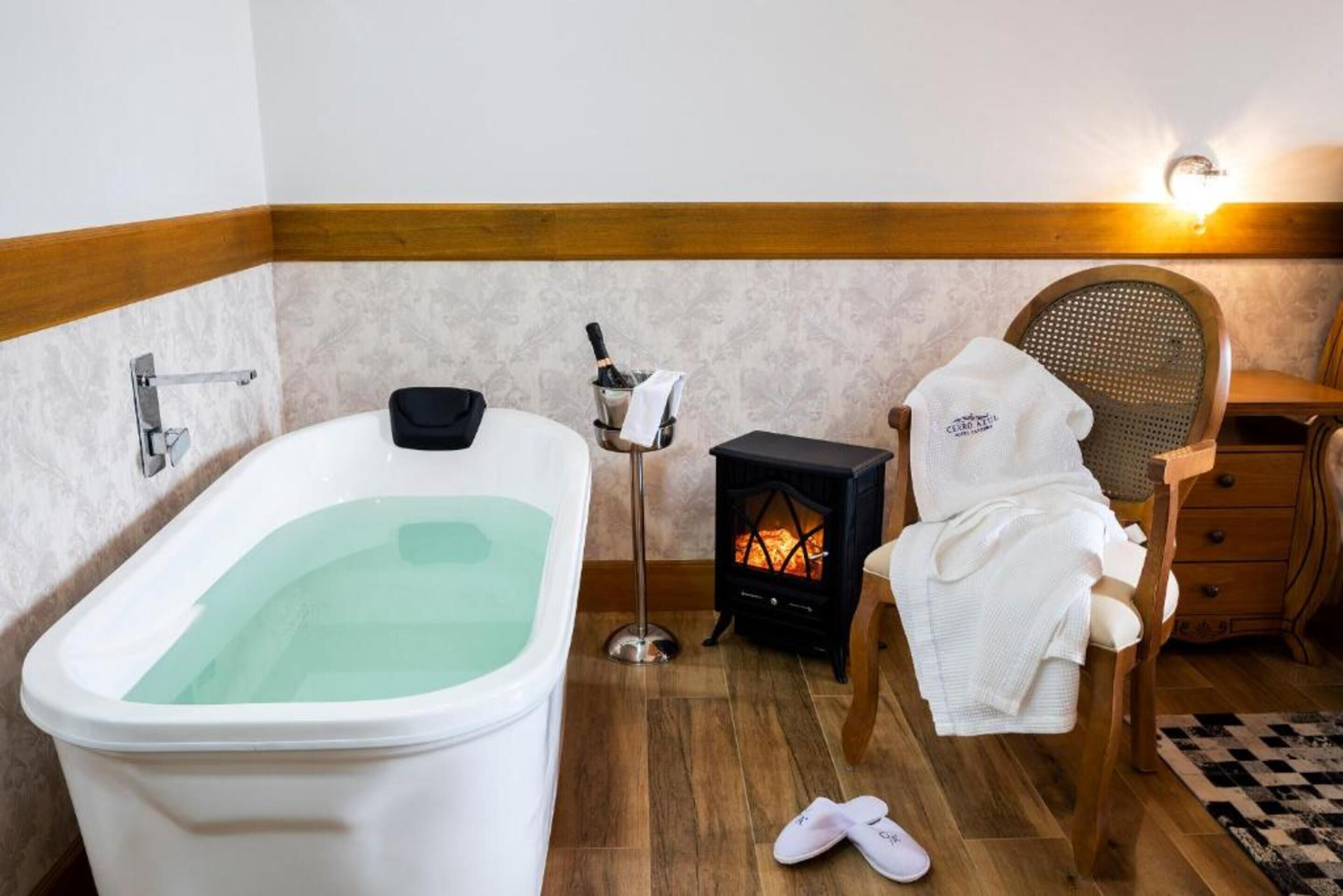 Baignoire relaxante profonde