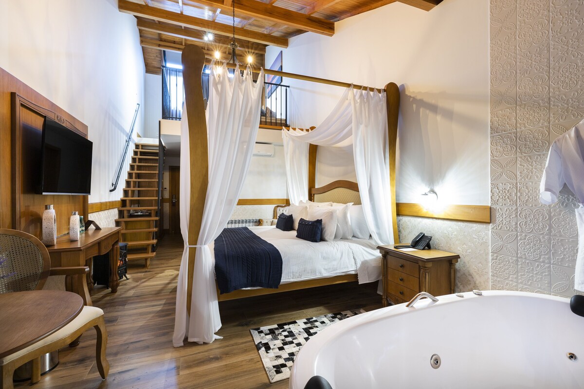 Ropa de cama de alta calidad y minibar 
