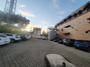 Self-parking (surcharge) 20 per day
