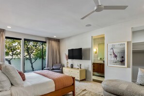3 chambres, fer et planche à repasser, Wi-Fi gratuit, draps fournis