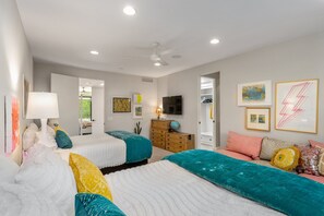 3 chambres, fer et planche à repasser, Wi-Fi gratuit, draps fournis