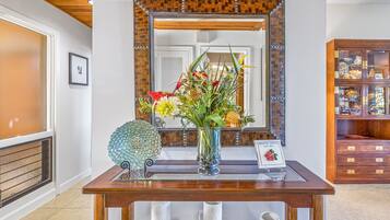 Villa, 2 Bedrooms | Interior