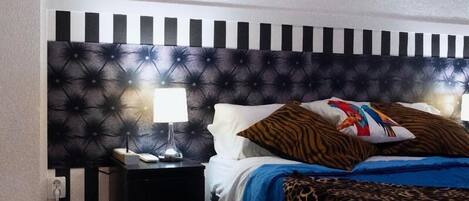 1 chambre, fer et planche à repasser, accès Internet, draps fournis