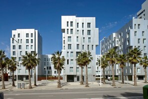 Exterior - Beautiful 3 Bedrooms Flat Front of the Beach (Barcelona)