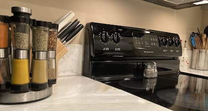 Classic City 3 bedroom 2 bath condo with deck close to 5-points & UGA in Athens