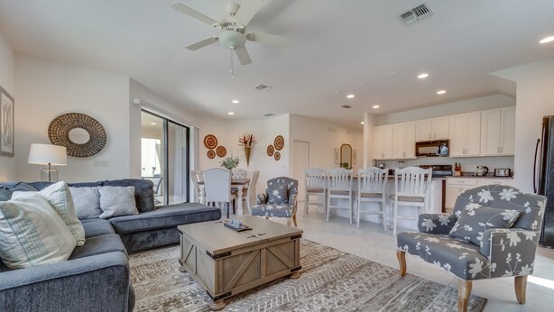 House, Multiple Beds (Beautiful Providence Vacation Home) | Living room - Beautiful Providence Vacation Home (Davenport)