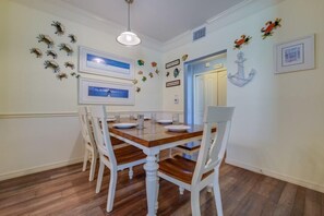 Apartment, Mehrere Betten (Ryan's Runaway Beach Condo) | Eigene Küche