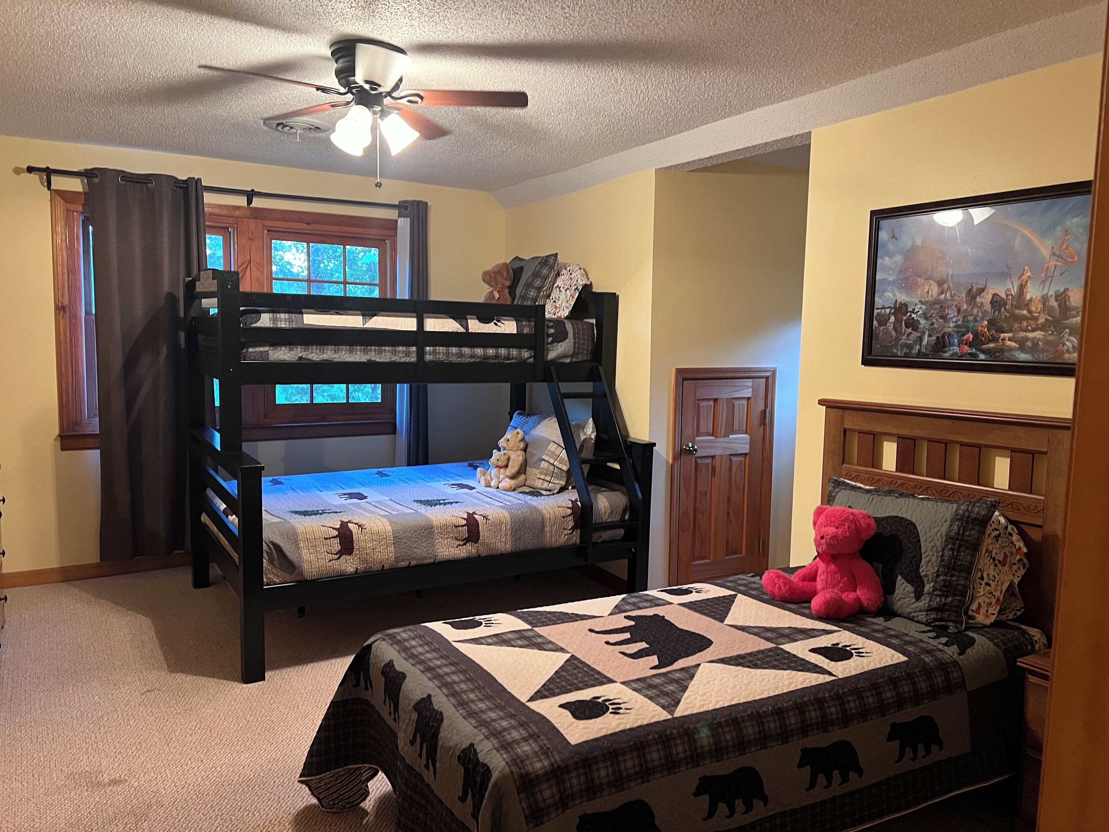 4 habitaciones, tabla de planchar con plancha y wifi gratis 