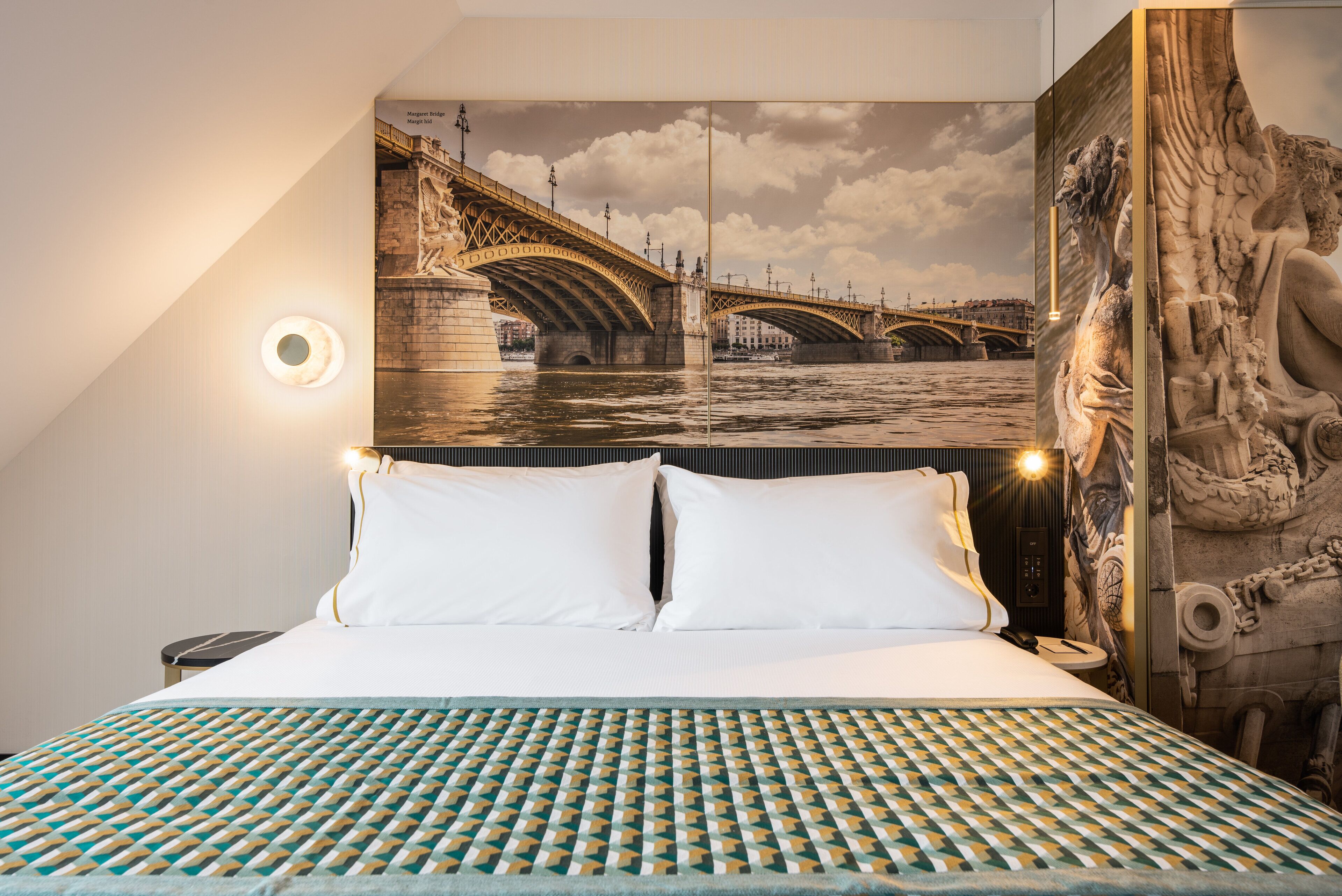 down duvets, minibar, in-room safe, desk