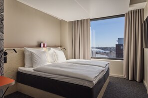 Kamer, 1 kingsize bed | Luxe beddengoed, een bureau, een laptopwerkplek