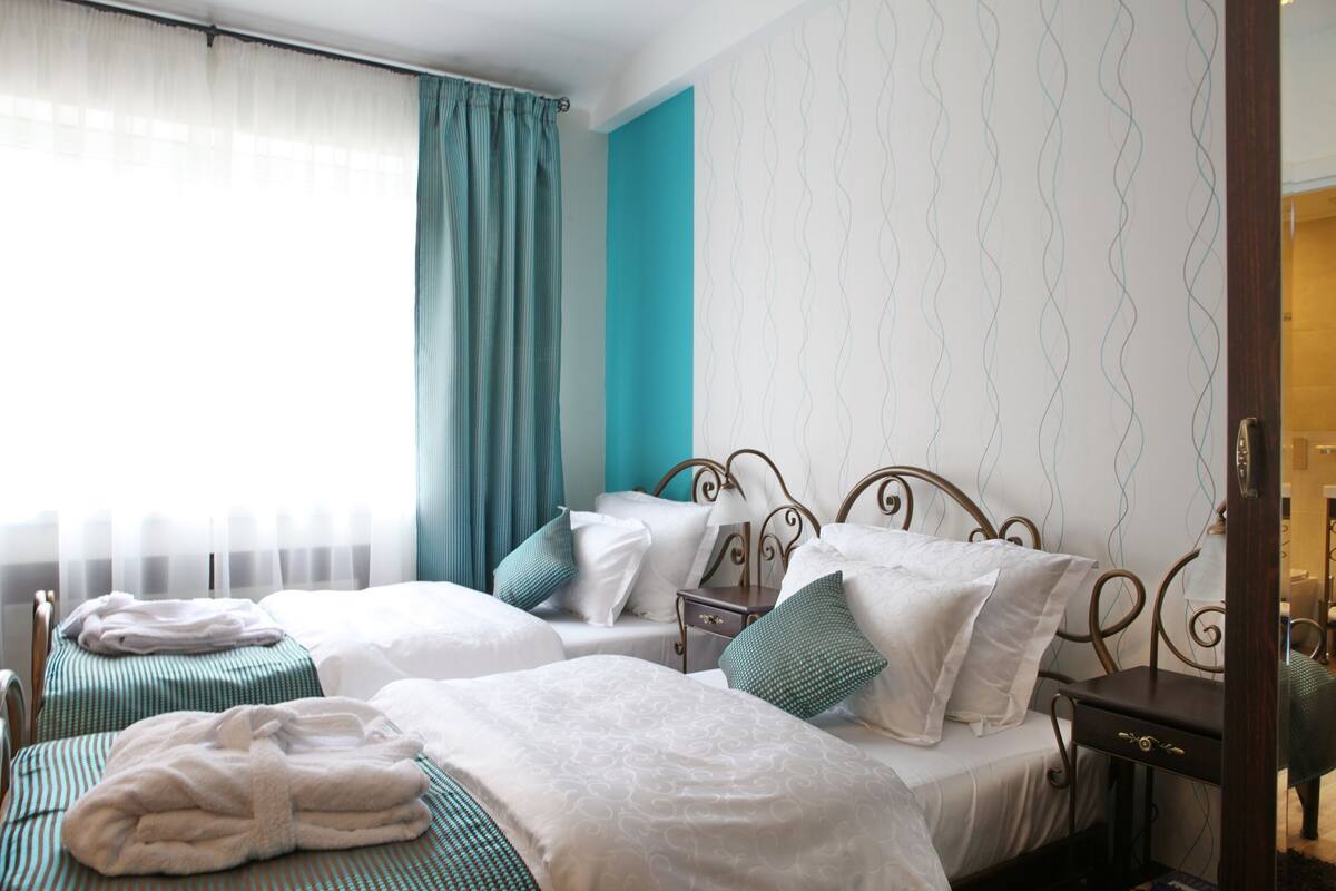 Chambre Supérieure Double ou avec lits jumeaux | Draps en coton égyptien, literie de qualité supérieure