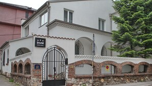 Façana frontal de l'allotjament