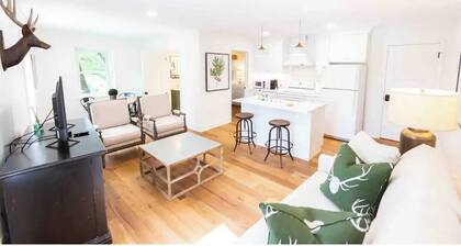 Historical Hotel, Main Street Blowing Rock