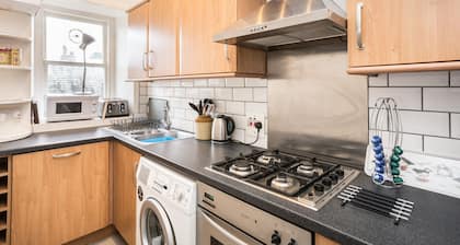 Two-bedroom holiday apartment in the heart of North Berwick