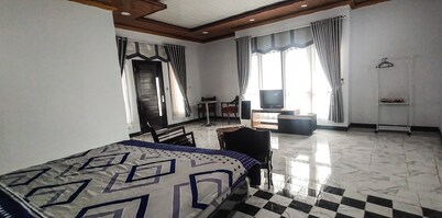 2 Menit ke Pintu Masuk Objek Daya Tarik Wisata Situ Lengkong Panjalu