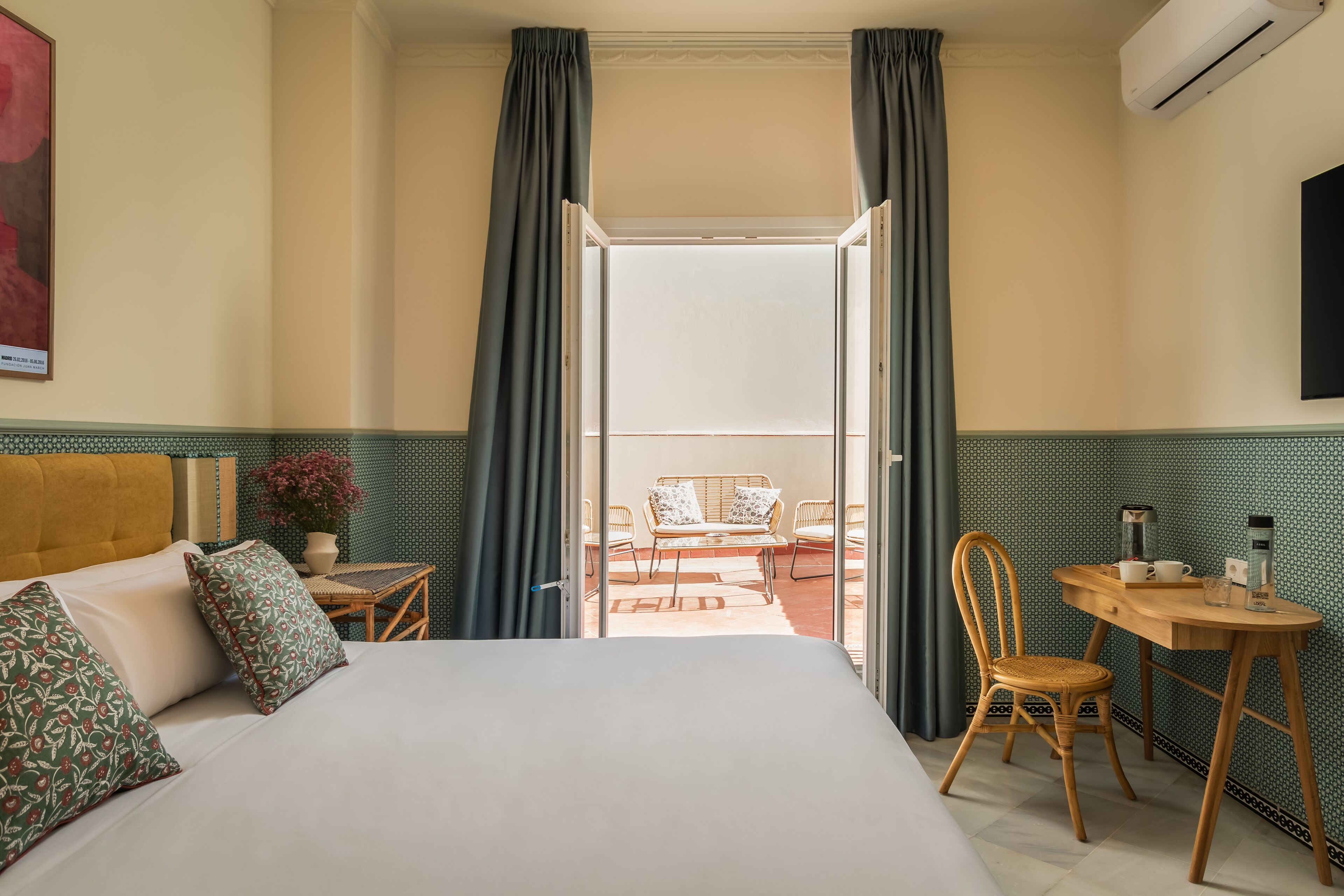 Superior Double Room | Desk, free WiFi, bed sheets