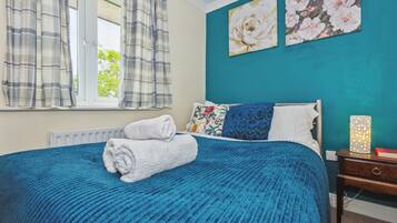 Apartment | 2 bedrooms, iron/ironing board, free WiFi, bed sheets