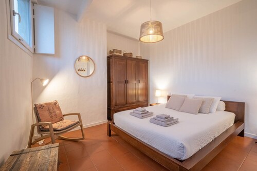Cozy apartment with attention to detail in great location