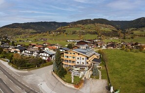 Exterior - Hotel Restaurant tauernhex (Piesendorf)