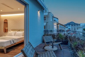 Romantic Double Room | Terrace/patio - LOFUS bio-suites (Athens)
