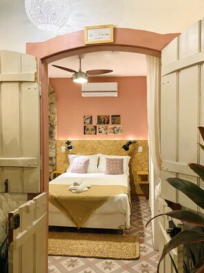 Quarto Clarisse Lispector | Area soggiorno | TV a schermo piatto 29 pollici con canali satellitari, TV, Netflix