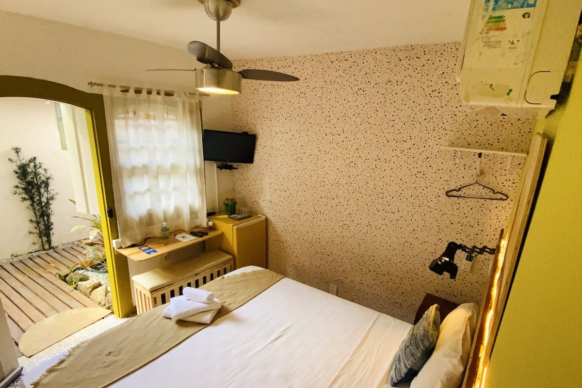 Quarto Carlos Drummond de Andrade | Egyptinpuuvillaiset lakanat, ylelliset vuodevaatteet, ilmainen Wi-Fi