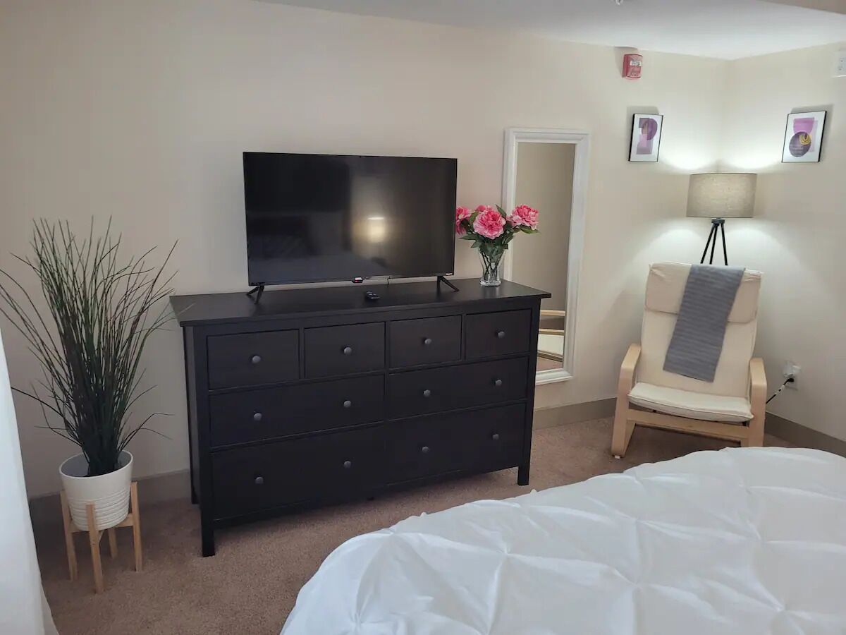 1 habitación, escritorio, tabla de planchar con plancha y wifi gratis 