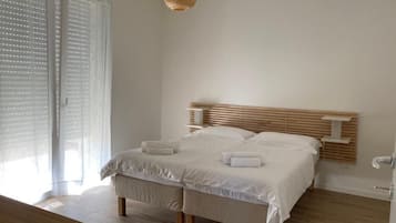 2 bedrooms, in-room safe, iron/ironing board, WiFi