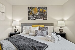 3 bedrooms, iron/ironing board, travel cot, free WiFi