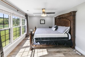 4 bedrooms, free WiFi, bed sheets