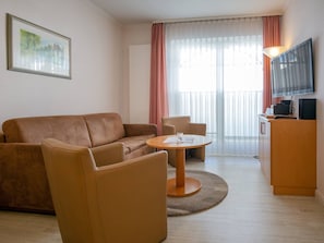 Fernseher, Stereoanlage