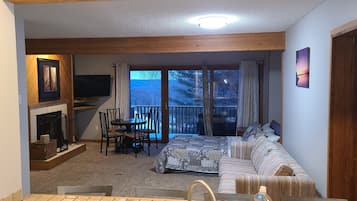 TV connectée, cheminée