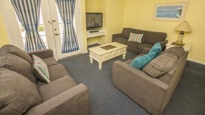 Unclassified image, 4 of 14, button - Bright Runaway Beach Condo (Kissimmee)