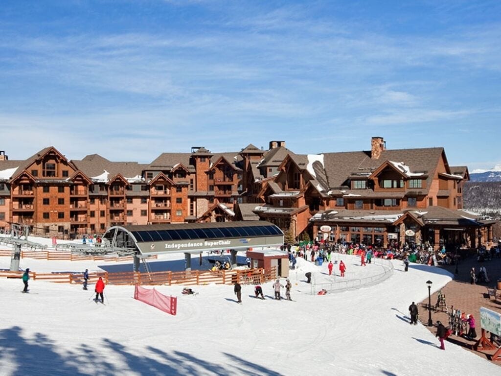 Slope-Side Spacious Condo World Renown Resort True Ski In and Ski Out Experience